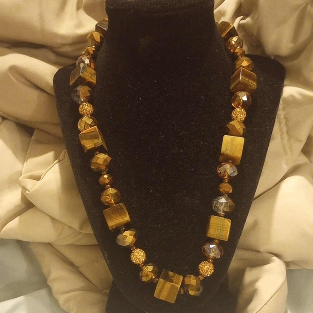 Elegant Tigers Eye Beaded Necklace